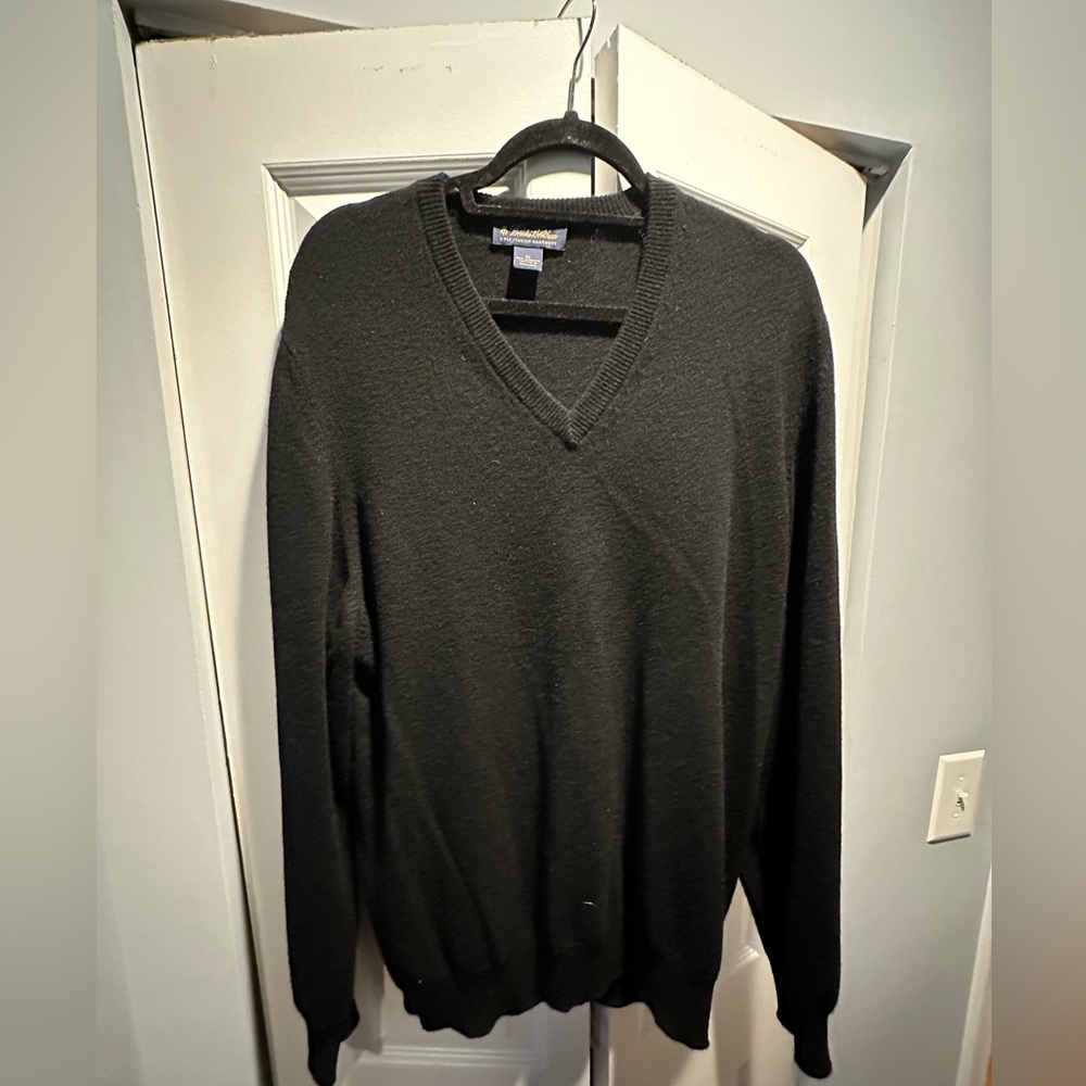COPY - Brooks Brothers black v neck sweater 100% 3-Ply cashmere